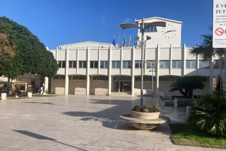 Il Municipio di PortoTorres (foto Pala)