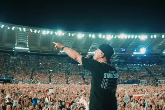 Eros Ramazzotti "Re" della sua Roma, grande live all'Olimpico