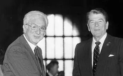 Francesco Cossiga e il presidente Usa Ronald Reagan nel 1987