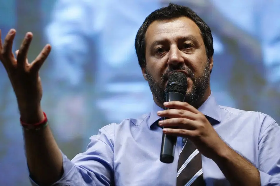 Matteo Salvini durante il comizio a Fiumicino