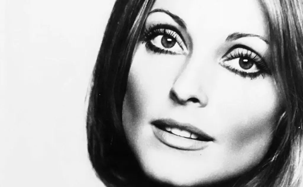 L'attrice americana viene massacrata nella sua villa di Los Angeles