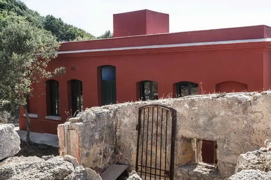 In tutta Italia mille siti culturali aperti dal Fai, tra questi anche 5 bellezze sarde (nella foto la Batteria Militare Talmone di Palau)