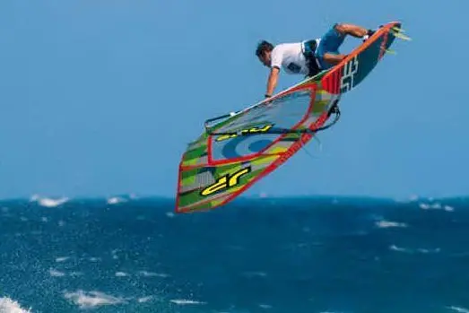 Pronti ad ammirare le acrobazie con il windsurf