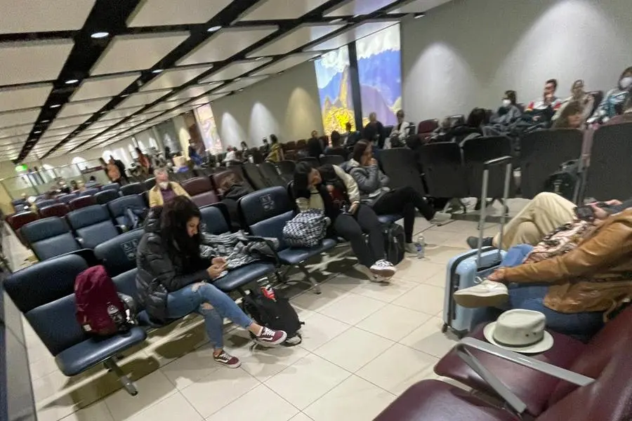 L'attesa all'aeroporto di Londra (Foto concessa)