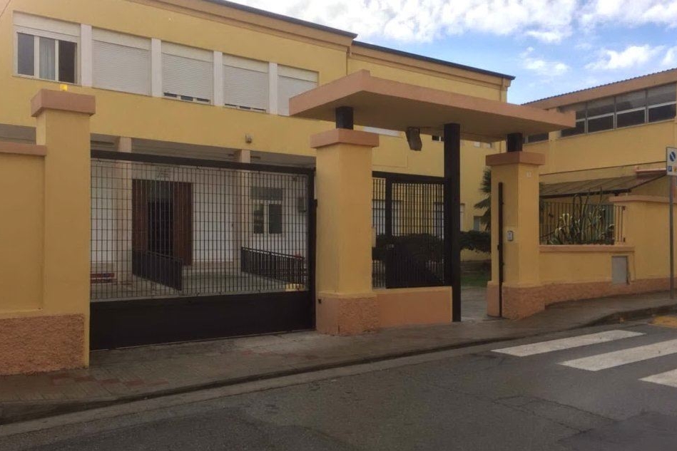 Scuola elenetare di via Carducci a Settimo (Foto Andrea Serreli)