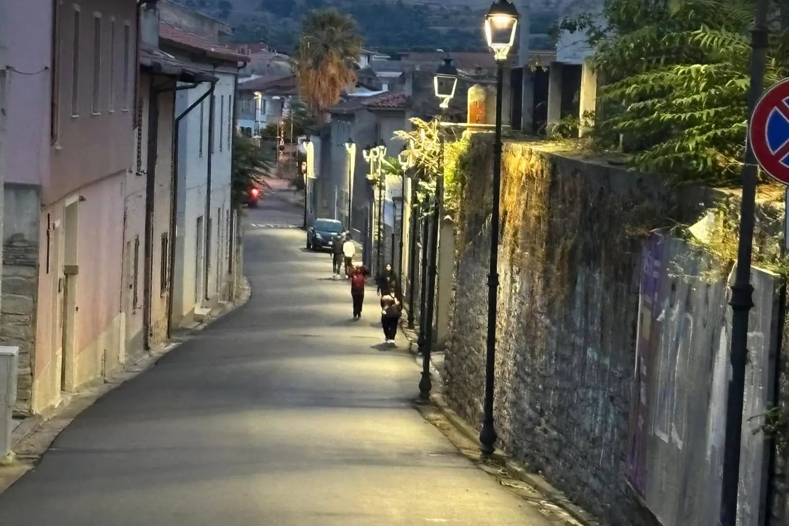 Illuminazione nelle strade a Senorbì (Foto Sirigu)