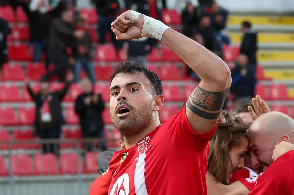 Andrea Petagna, 28 anni, sarà il nuovo attaccante del Cagliari (foto Ansa)