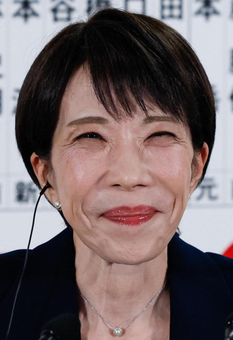 La “lady di ferro” del Giappone stravince le elezioni