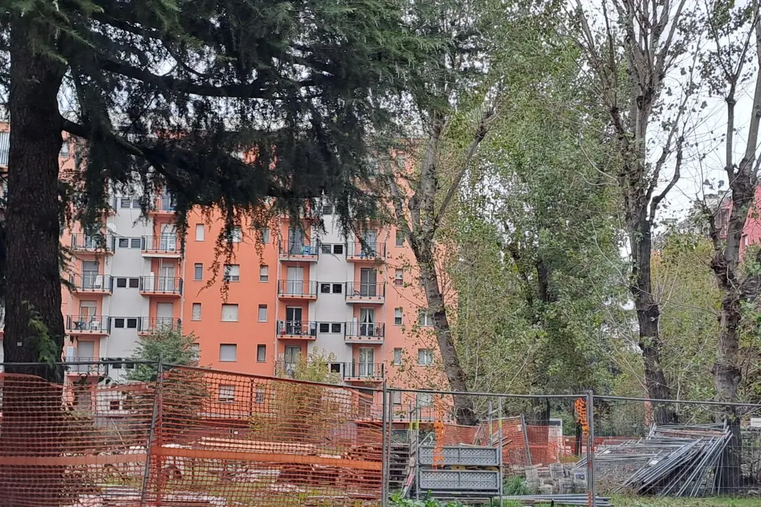 “Giustizia fai da te” e ronde a Rozzano: l’ipotesi dell’aggravante dell'odio razziale