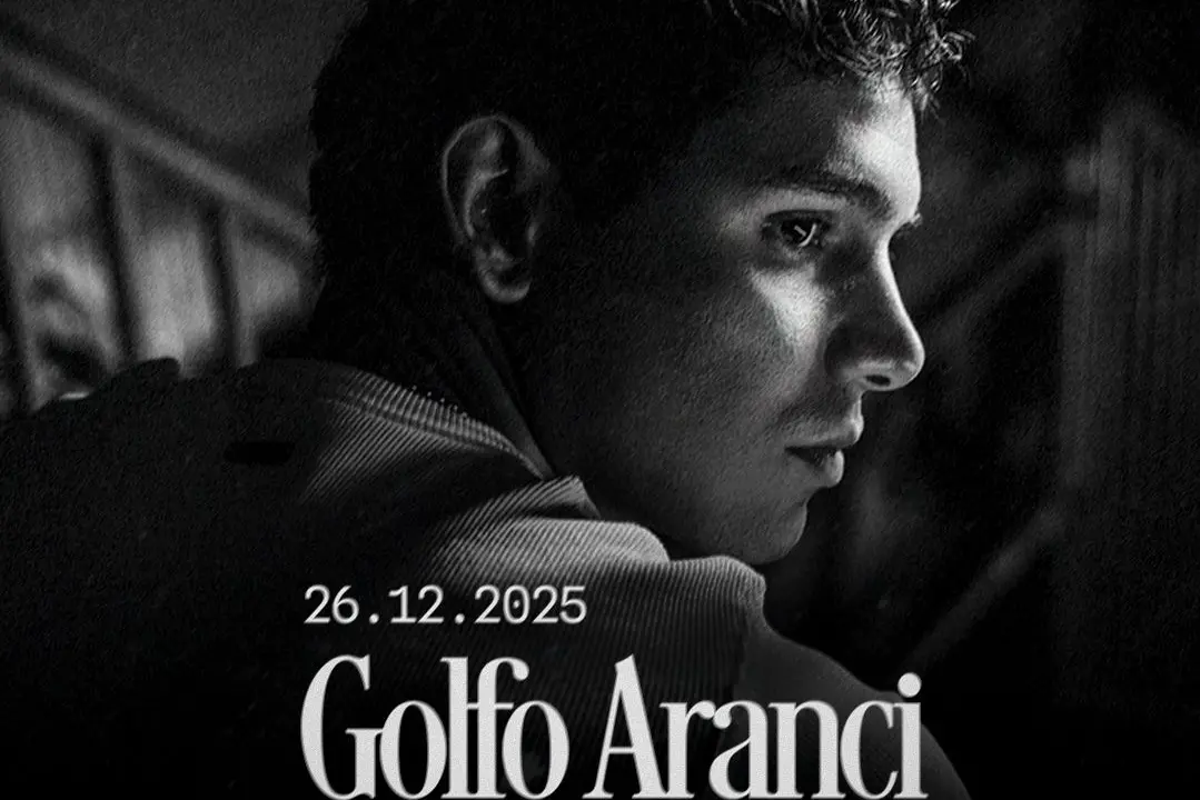 EroCaddeo in concerto a Golfo Aranci (foto concessa)