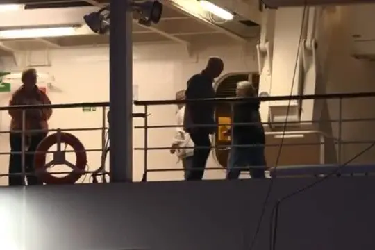 Norovirus su una nave da crociera, asintomatici possono sbarcare