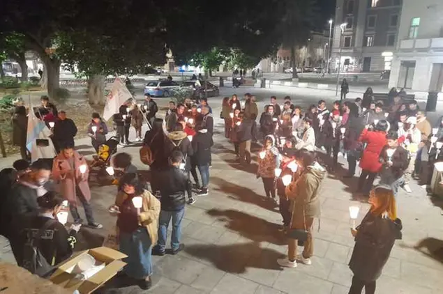 Anche Cagliari scende in piazza per il Transgender Day (Ansa)