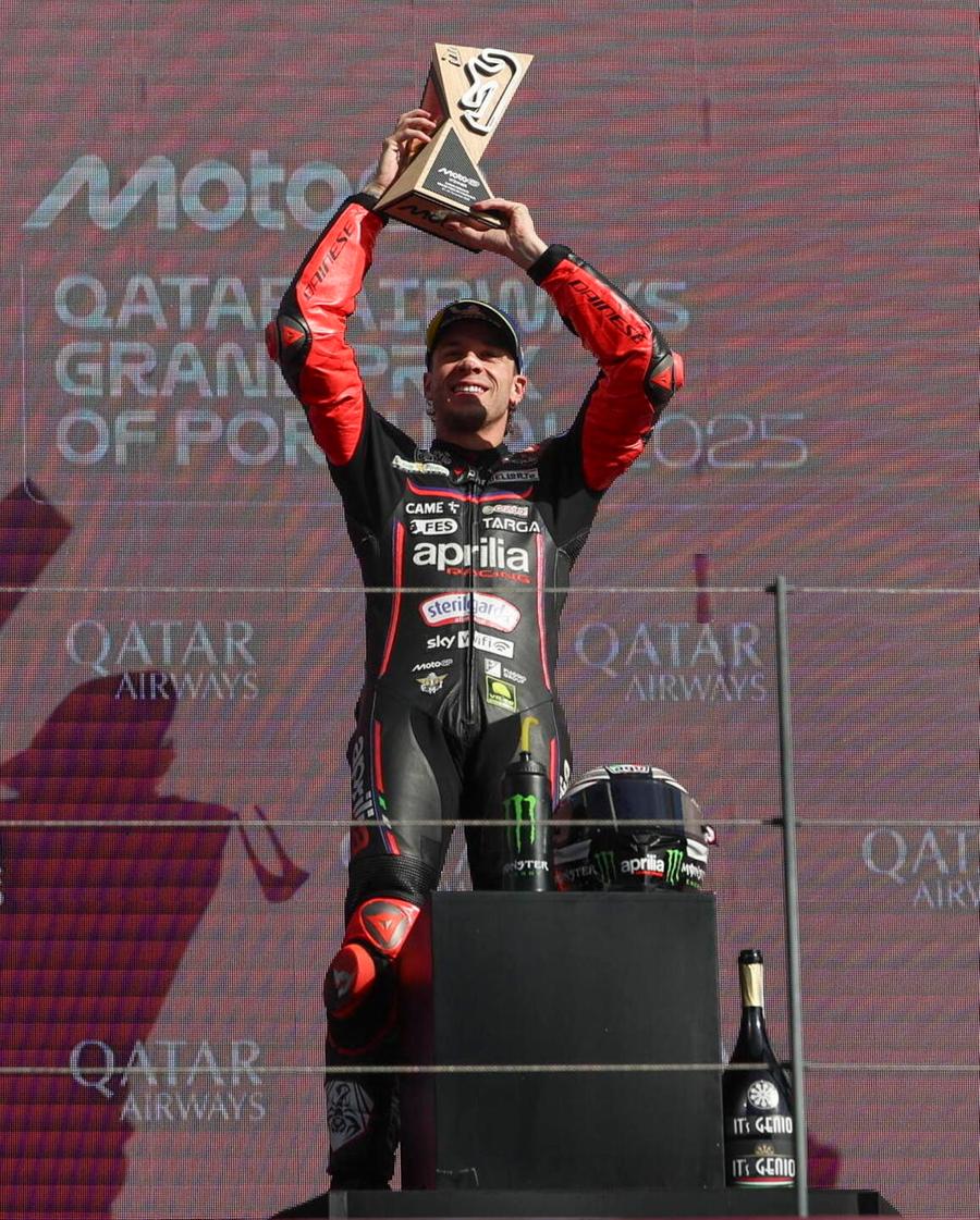 Super Bezzecchi in portogallo, bagnaia per terra