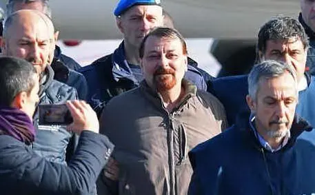 #AccaddeOggi: 14 gennaio 2019, Cesare Battisti estradato in Italia