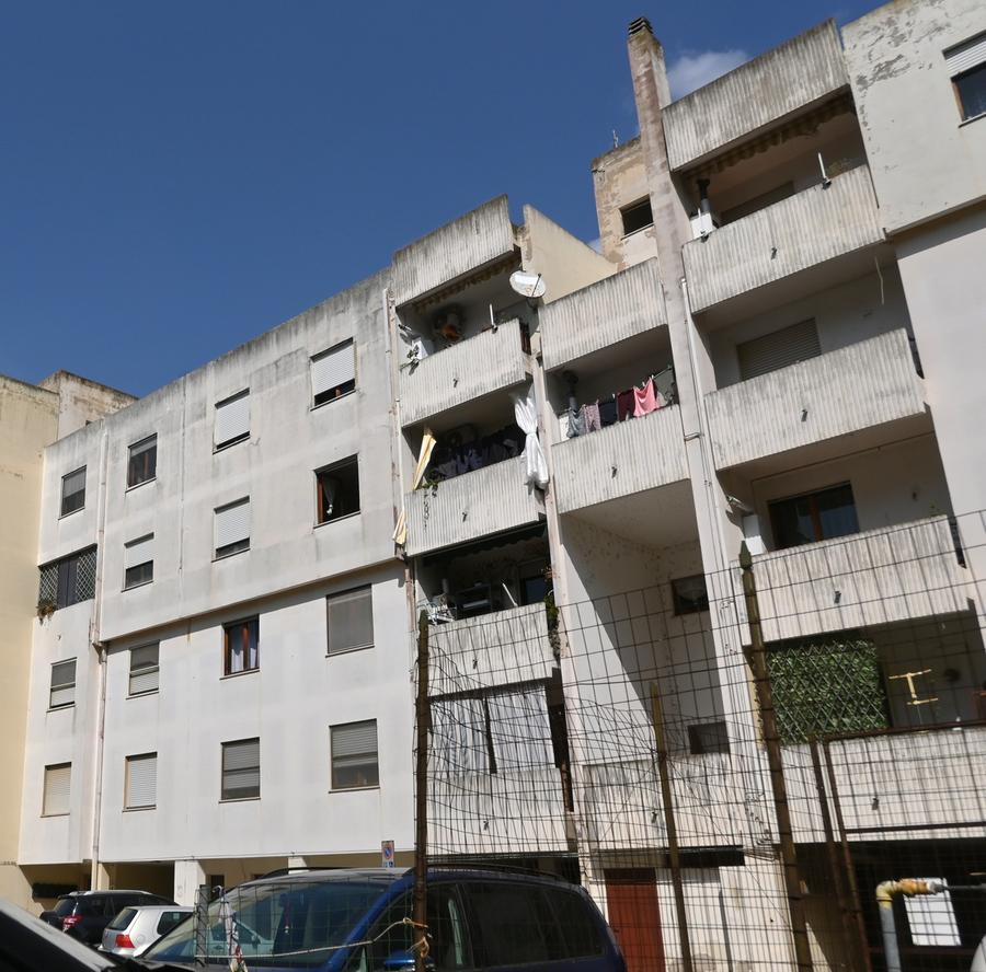 Alloggi Area, i lavori non bastano