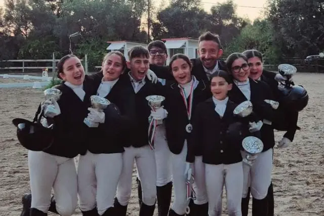 I campioni del centro equestre "Il Giarino" (foto concessa)