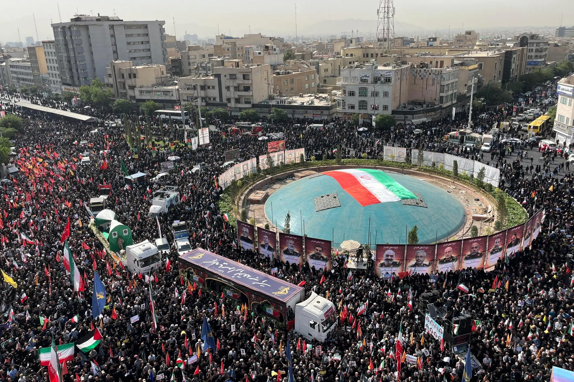 I funerali di Stato a Teheran, in Iran (foto Ansa)