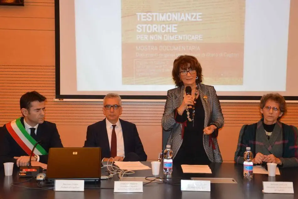 Le autorità all'inaugurazione