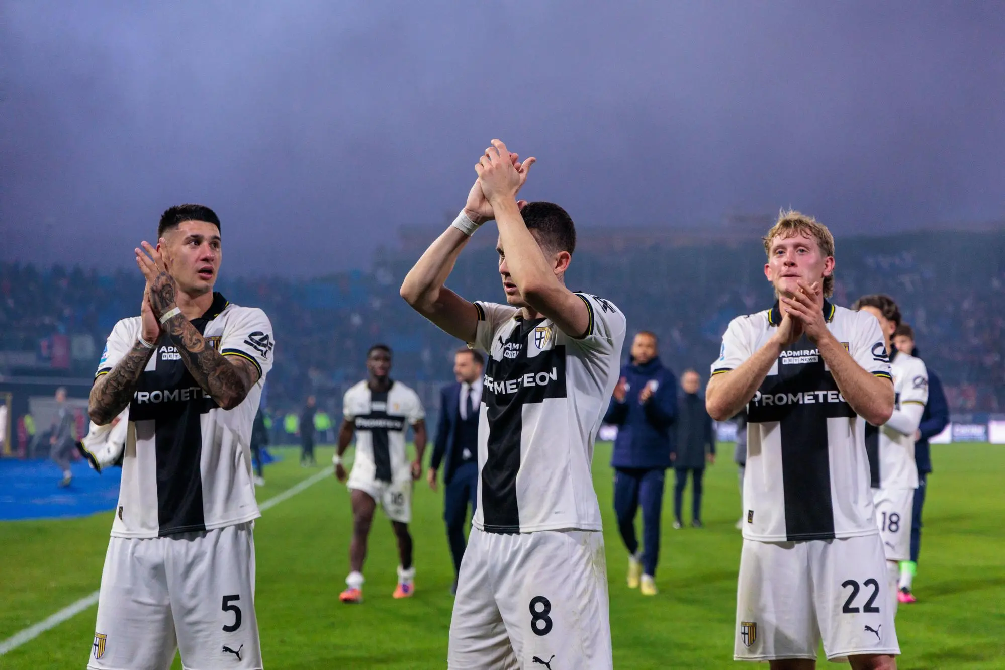 Parma's players celebratesafter winning the Italian Serie A soccer match Pisa SC vs Parma at Arena Garibaldi stadium in Pisa, Italy, 8 December 2025. ANSA/ENRICO MATTIA DEL PUNTA