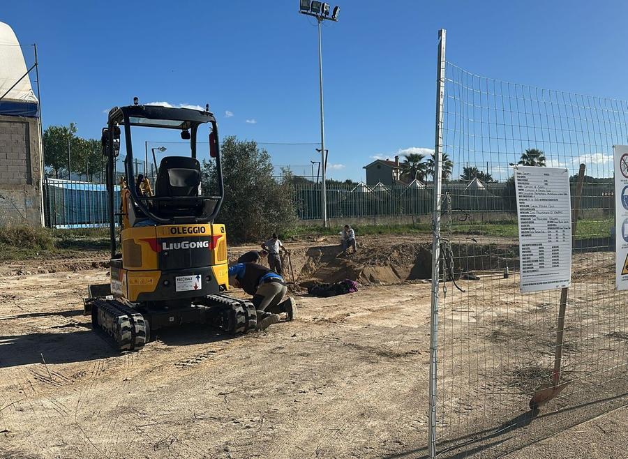 “Campo nero”, la burocrazia frena i lavori