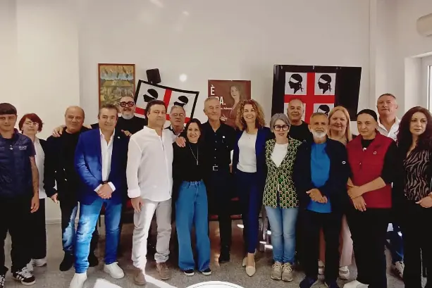 I candidati consiglieri del Psd'Az con la candidata Dettori (foto concessa)