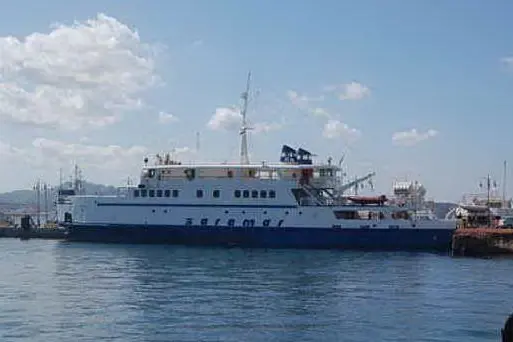 Un traghetto della Saremar