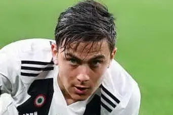 Paulo Dybala, fra i giocatori che hanno lasciato l'isolamento per volare all'estero (archivio L'Unione Sarda)