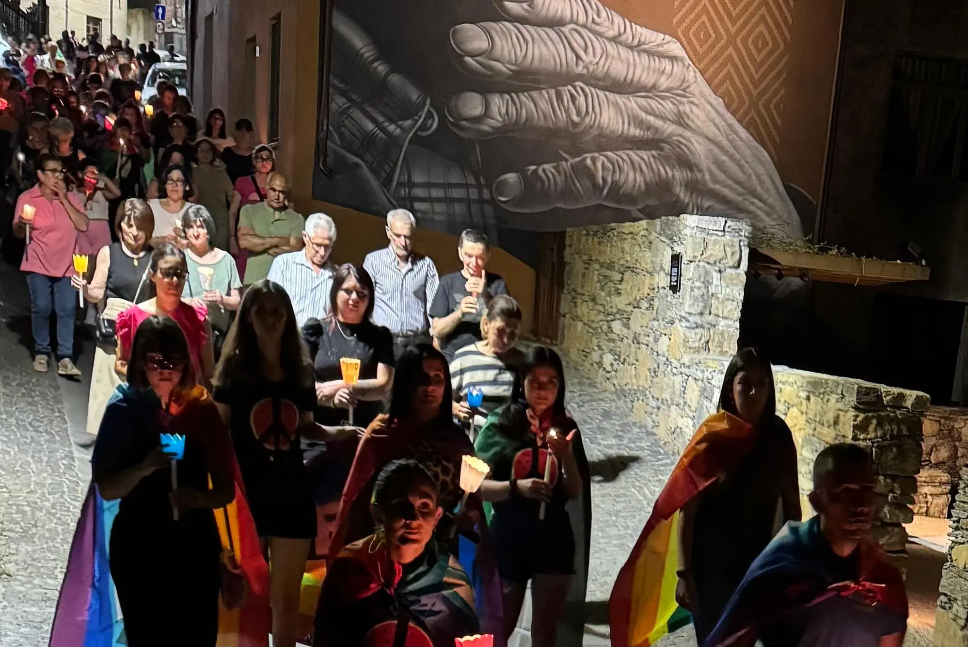 Esterzili, fiaccolata per la pace