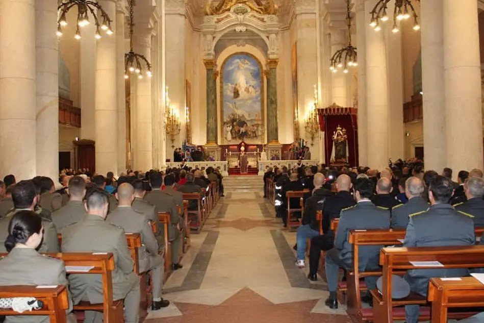 La messa a Bonaria (foto L'Unione Sarda - Serreli)