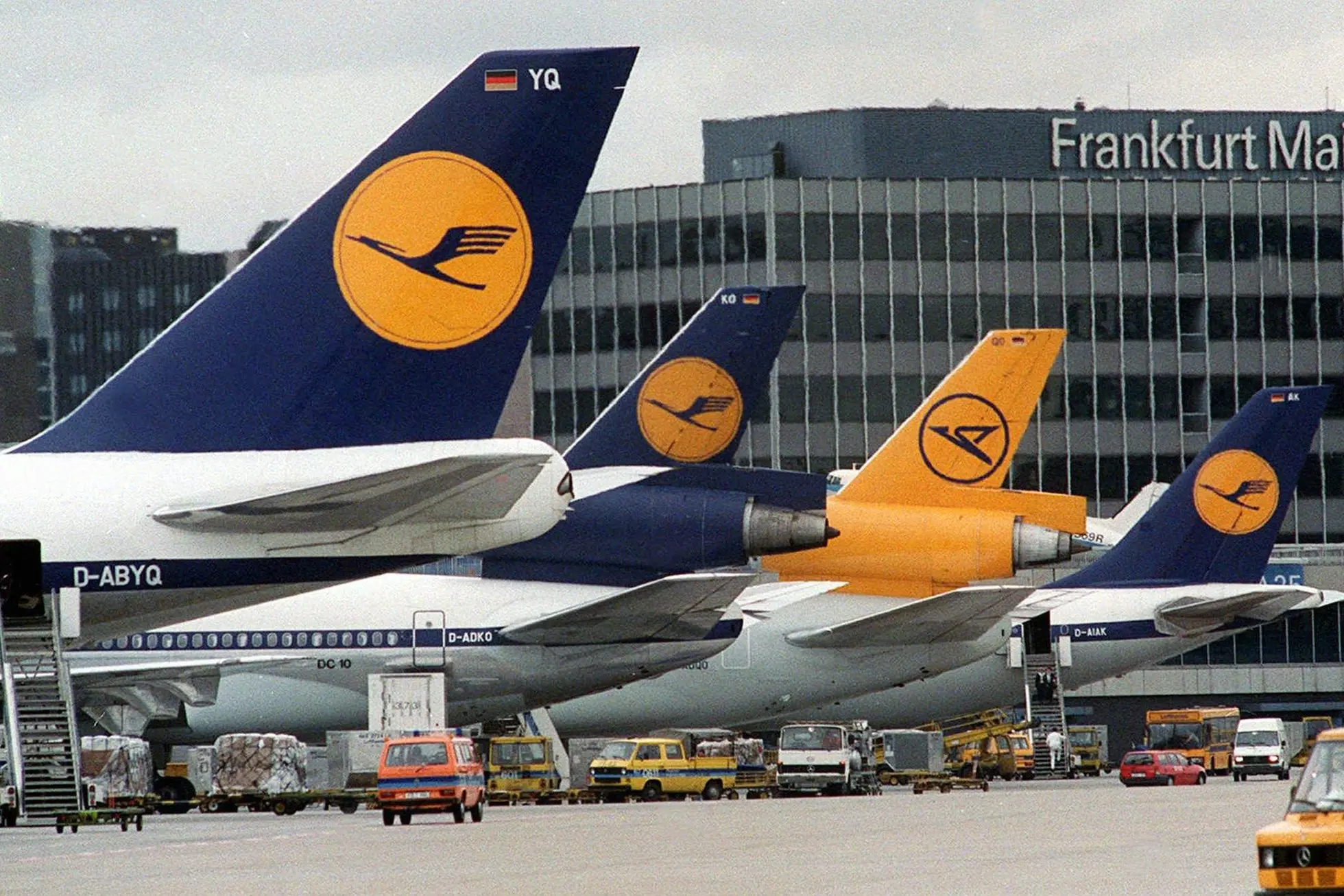 Aerei Lufthansa (foto archivio L'Unione Sarda)