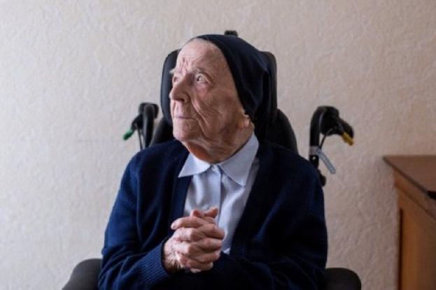 Vicina ai 118 anni la donna più anziana d’Europa: suor André ha anche superato il Covid