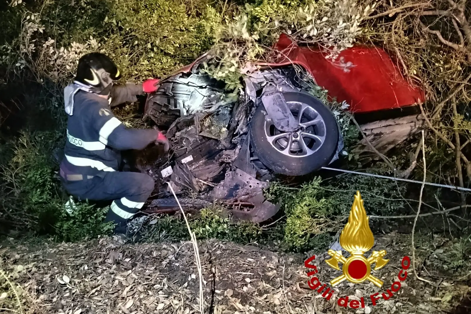 (foto vigili del fuoco)