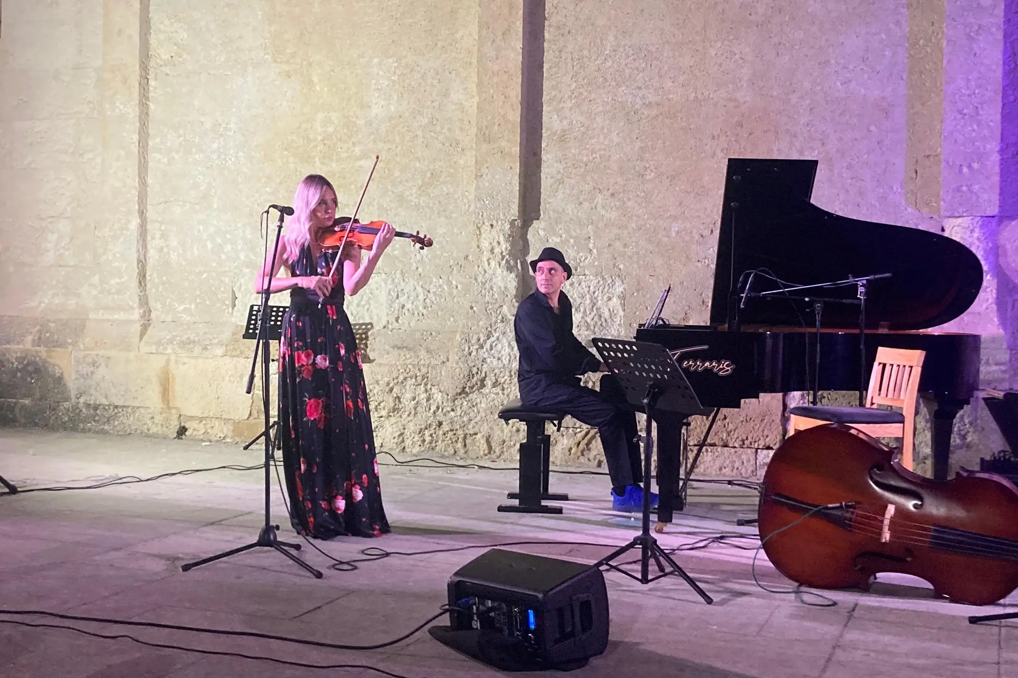 La violinista Tifu nel concerto a Porto Torres (foto Pala)