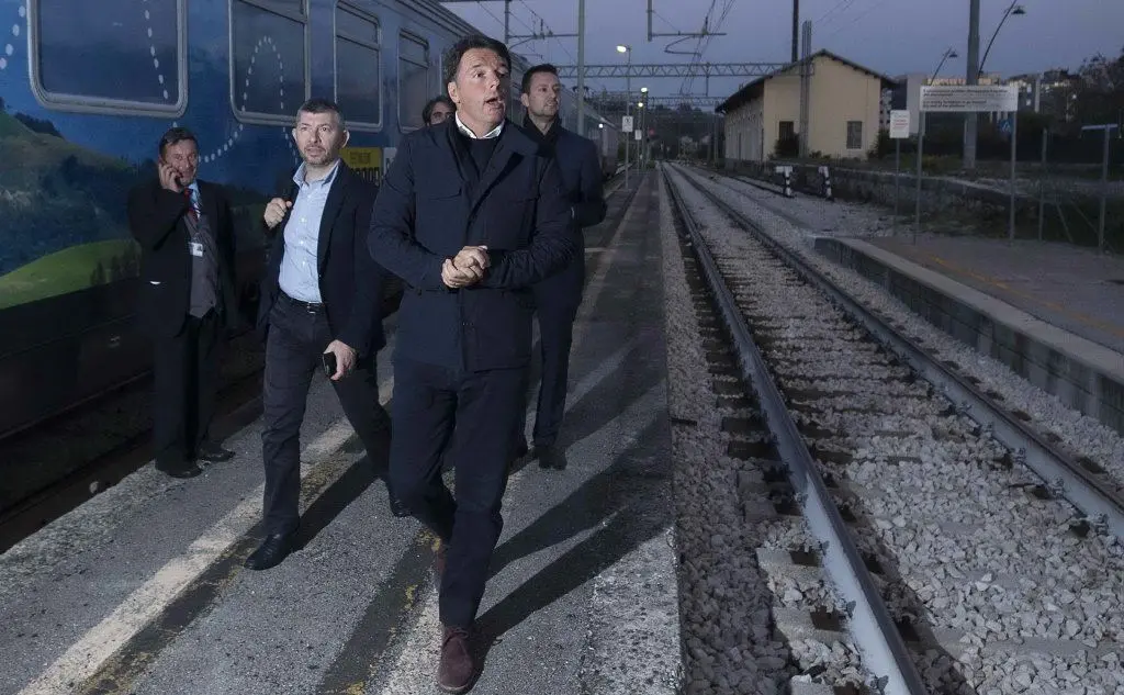 Matteo Renzi in tour con il treno &quot;Destinazione Italia&quot;