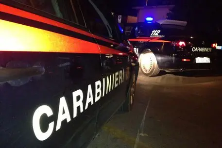 Auto carabinieri in notturna
