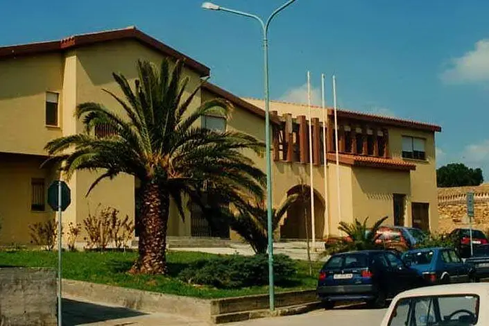 Il municipio di Settimo San Pietro, comune unito a Selargius nell'ambizioso progetto (foto Serreli)