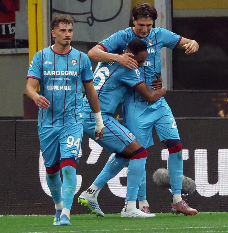 Il cagliari sbanca il Meazza e chiude 14°