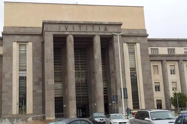 Il Tribunale di Cagliari (Ansa)