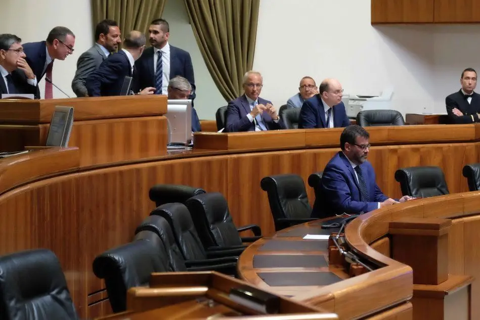 Il Consiglio regionale (Archivio L'Unione Sarda)
