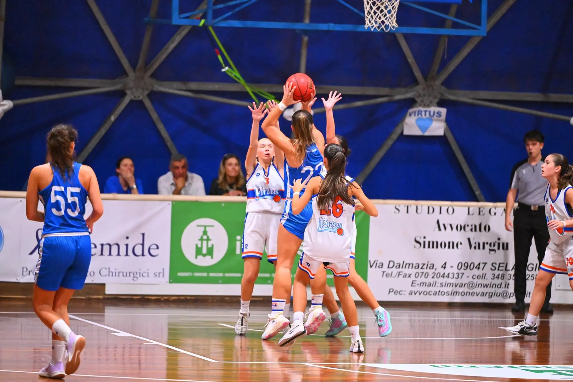 Foto di repertorio della gara di campionato tra Virtus Cagliari e Antonianum (foto di Andrea Chiaramida)