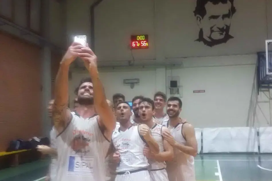 Festeggiamenti dei ragazzi del Superga