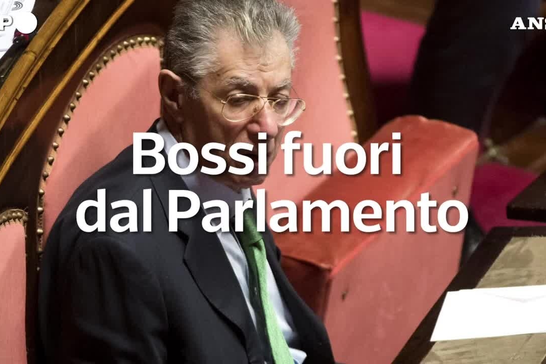 Dopo 35 anni Umberto Bossi è fuori dal Parlamento