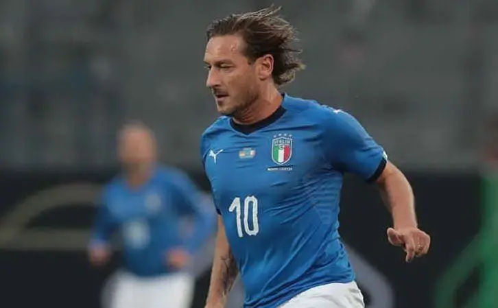 Uno dei numeri dieci più forti della storia della Nazionale. L'ex capitano della Roma Francesco Totti