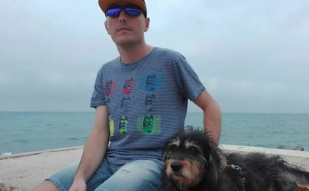 Giuseppe Farris e Max, Iglesias