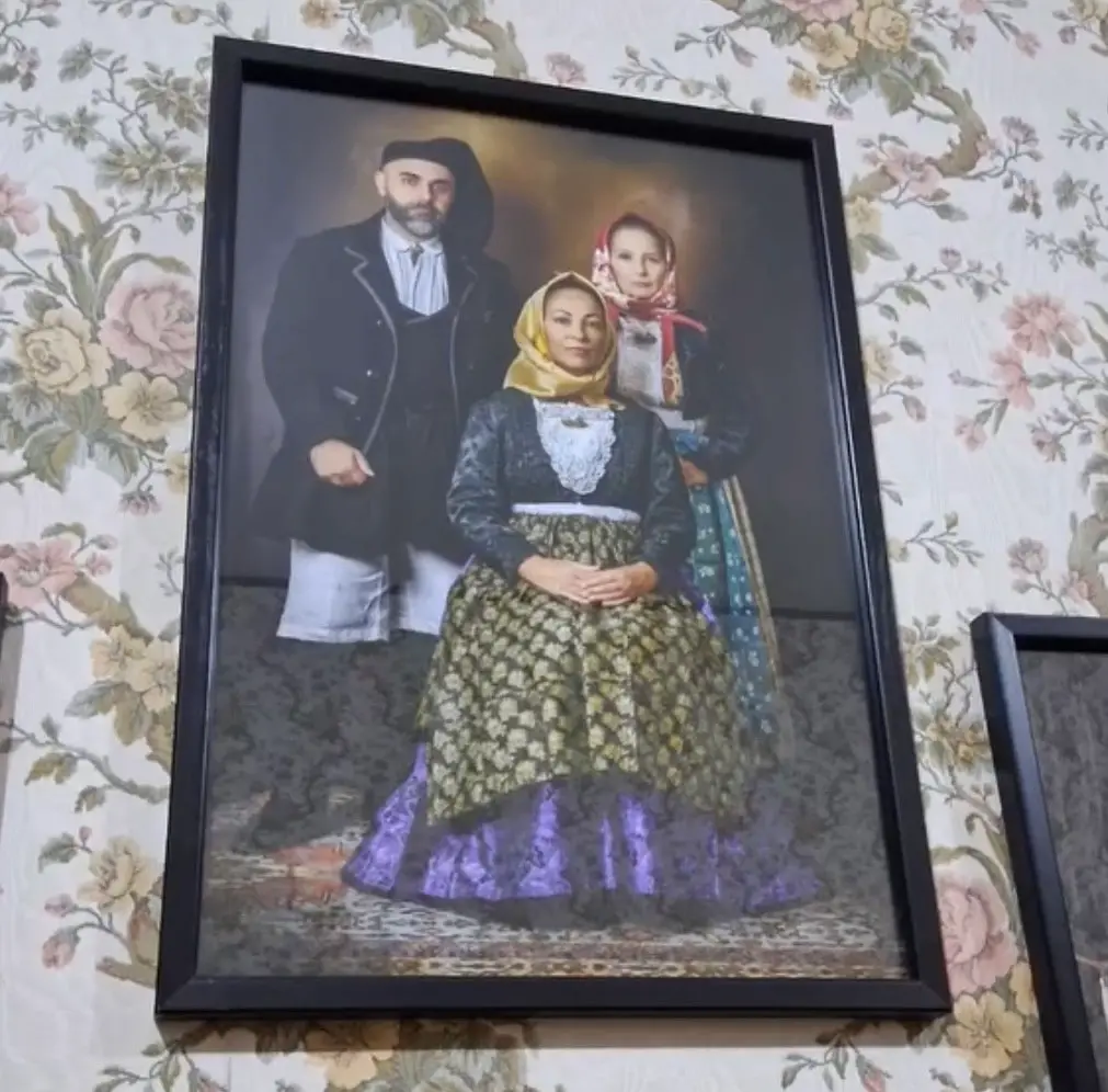 Uno dei ritratti in mostra (foto V. Pinna)