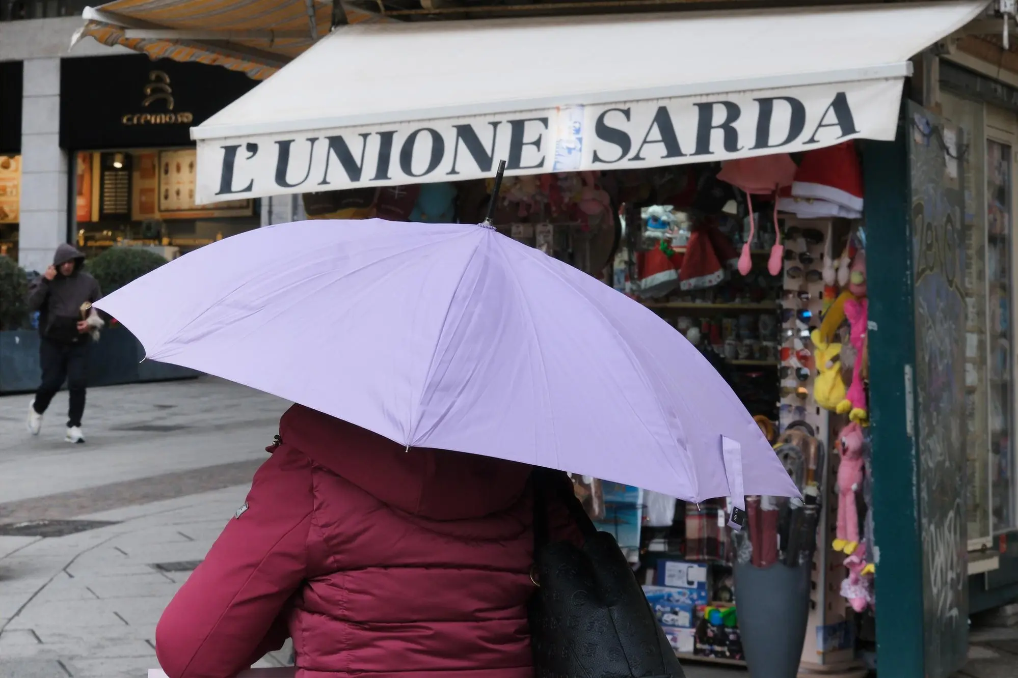 Maltempo in piazza Costituzione a Cagliari (foto Ungari)