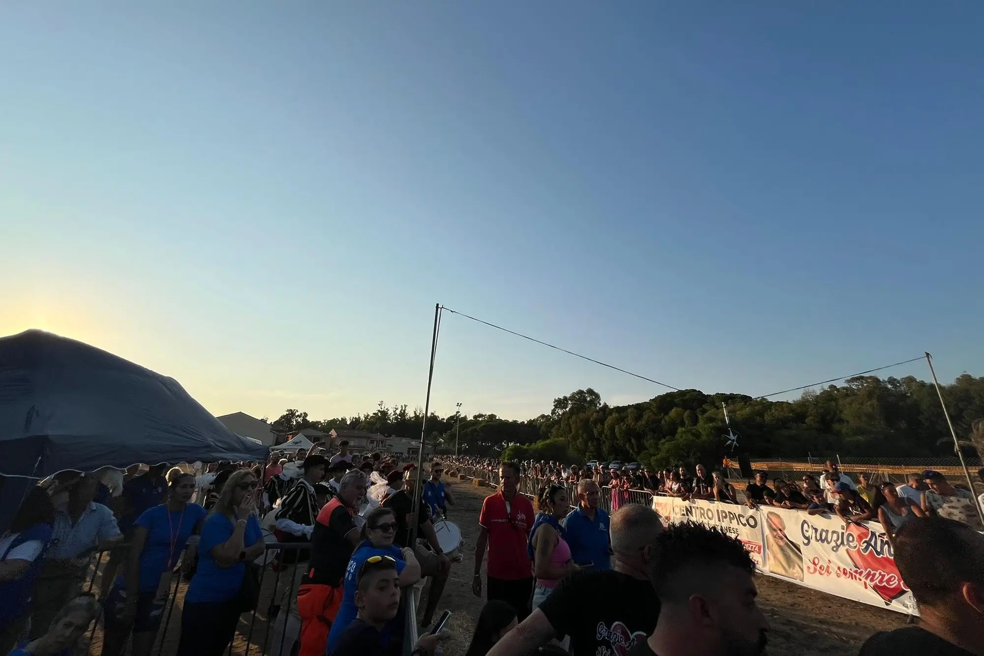 La folla (Foto Sara Pinna)
