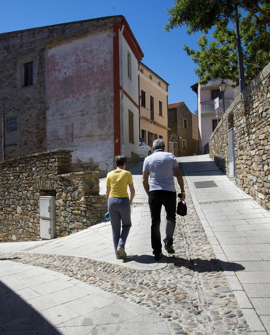 Cimitero da rinnovare con nuovi loculi e una sala per le autopsie
