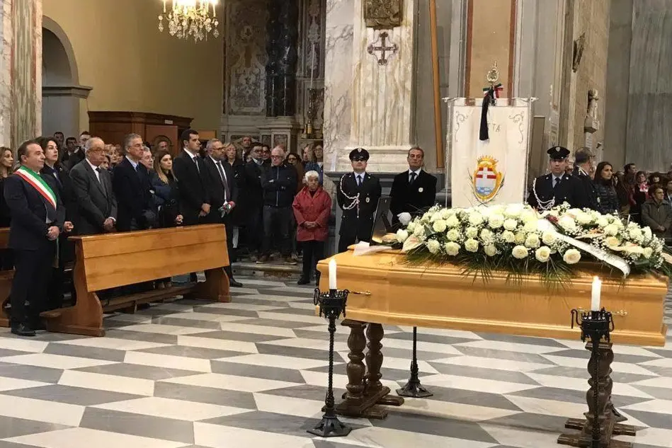 Il funerale di Angela Nonnis (foto inviata dal nostro lettore Simone Littarru)