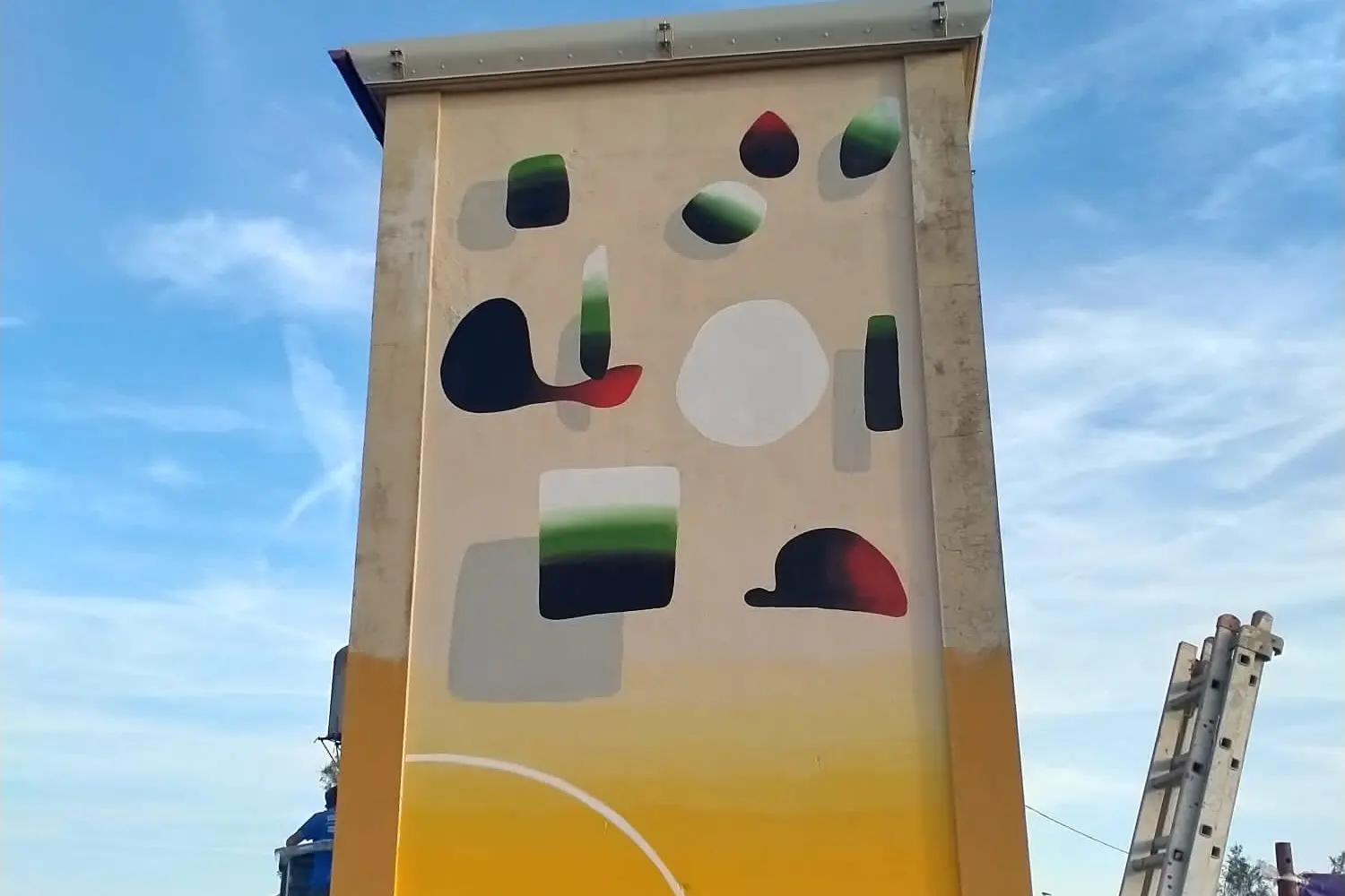 A San Gavino il nuovo murale dell’artista Giorgio Casu (foto Pittau)